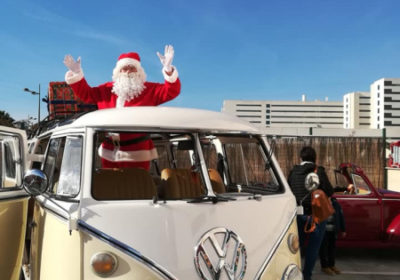 Llego Papá Noel a la Casa Ronald McDonald en nuestros queridos Cupido y Julietta.